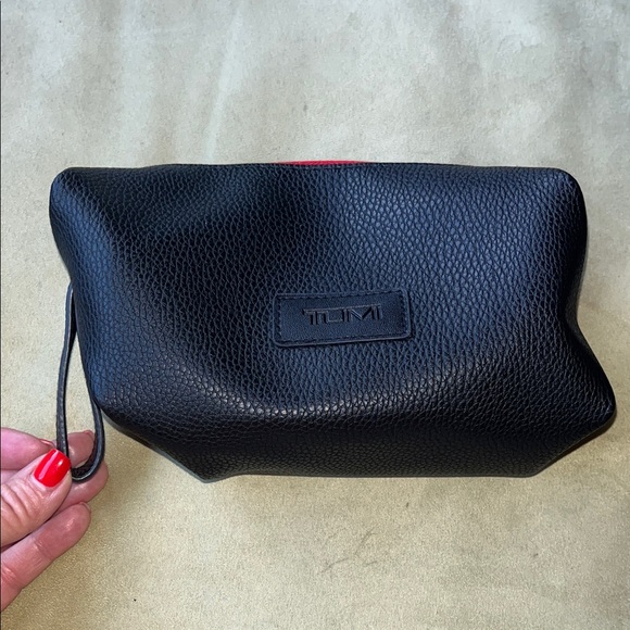 Tumi Other - TUMI Textured Black Faux Leather toiletrie / travel bag